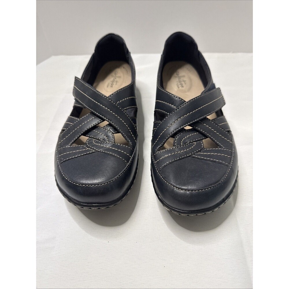 Clarks Women's Ashland Spin Q Flat Black Leather Sz 8.5 Medium Gently Used 2025